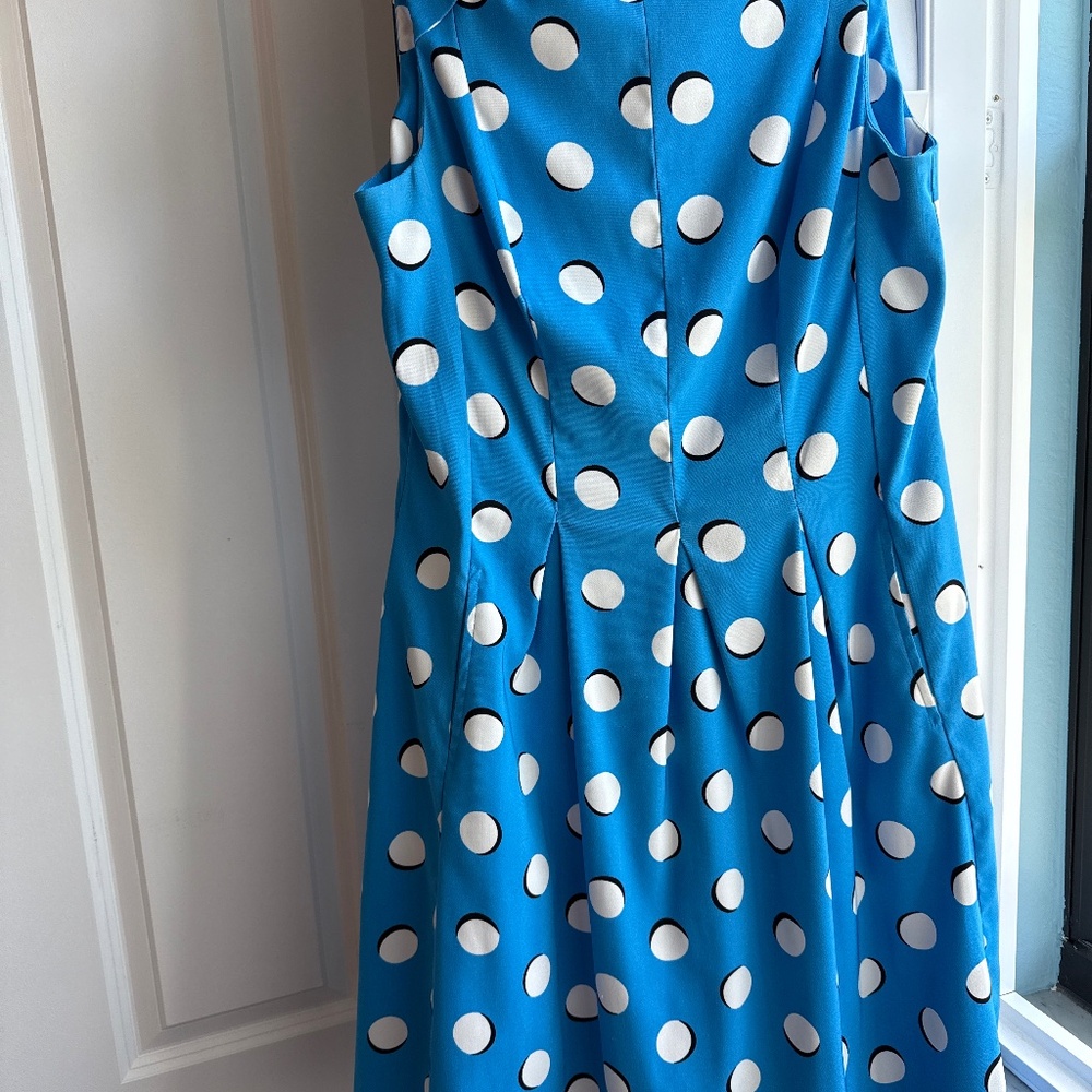 Business and casual dress